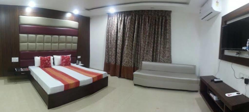 Hotel Ng Paradise Jagadhri Luaran gambar